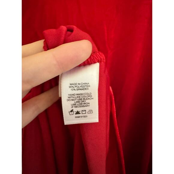 NWT! 1. State Red Long Sleeve Button VNeck Velvet Blouse - Picture 10 of 10